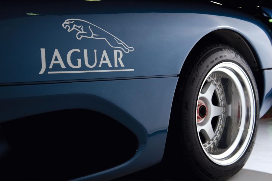  Jaguar XJR15 1993 года  (фото 7 из 23)